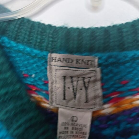 Vintage Handmade I.V.Y Sweater - Picture 6 of 8